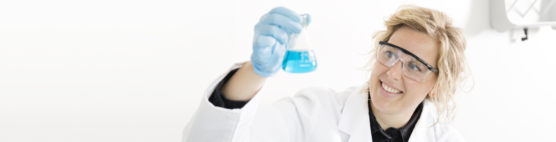 Labstream Achema banner